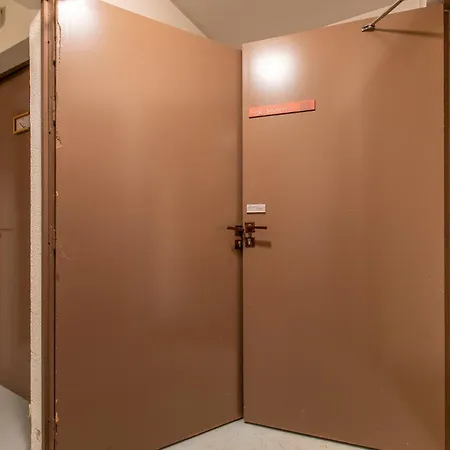 Les Du Forum - 1850 *